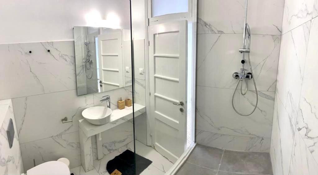 Modern 3Br Maisonette With Garden 10 Min From Acropolis Athens Exterior photo